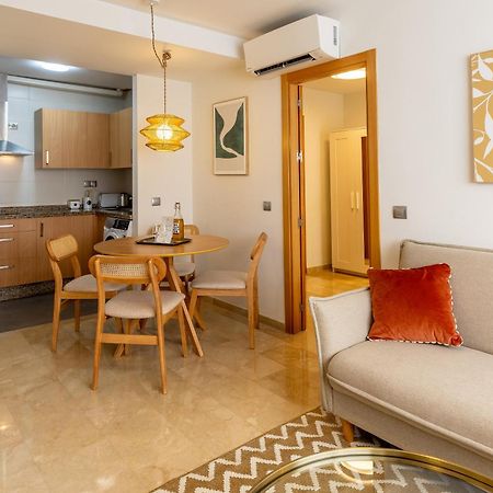 Teatro Suites Malaga City Flat Exteriör bild