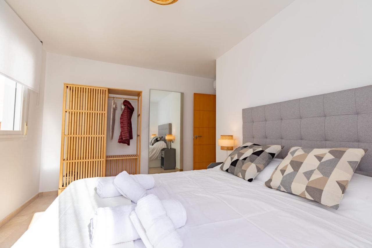 Teatro Suites Malaga City Flat Exteriör bild