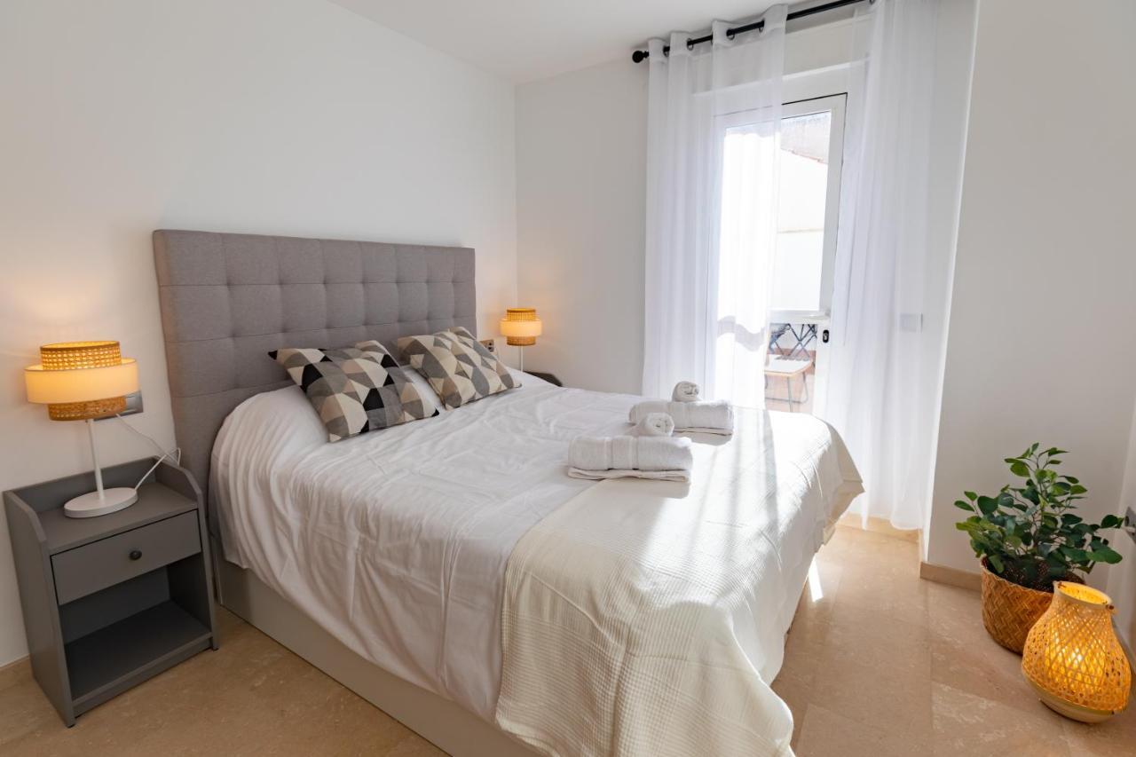 Teatro Suites Malaga City Flat Exteriör bild