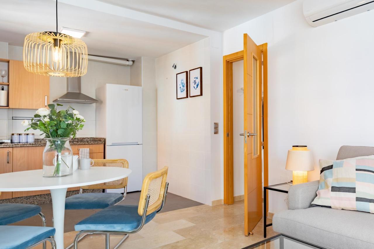 Teatro Suites Malaga City Flat Exteriör bild