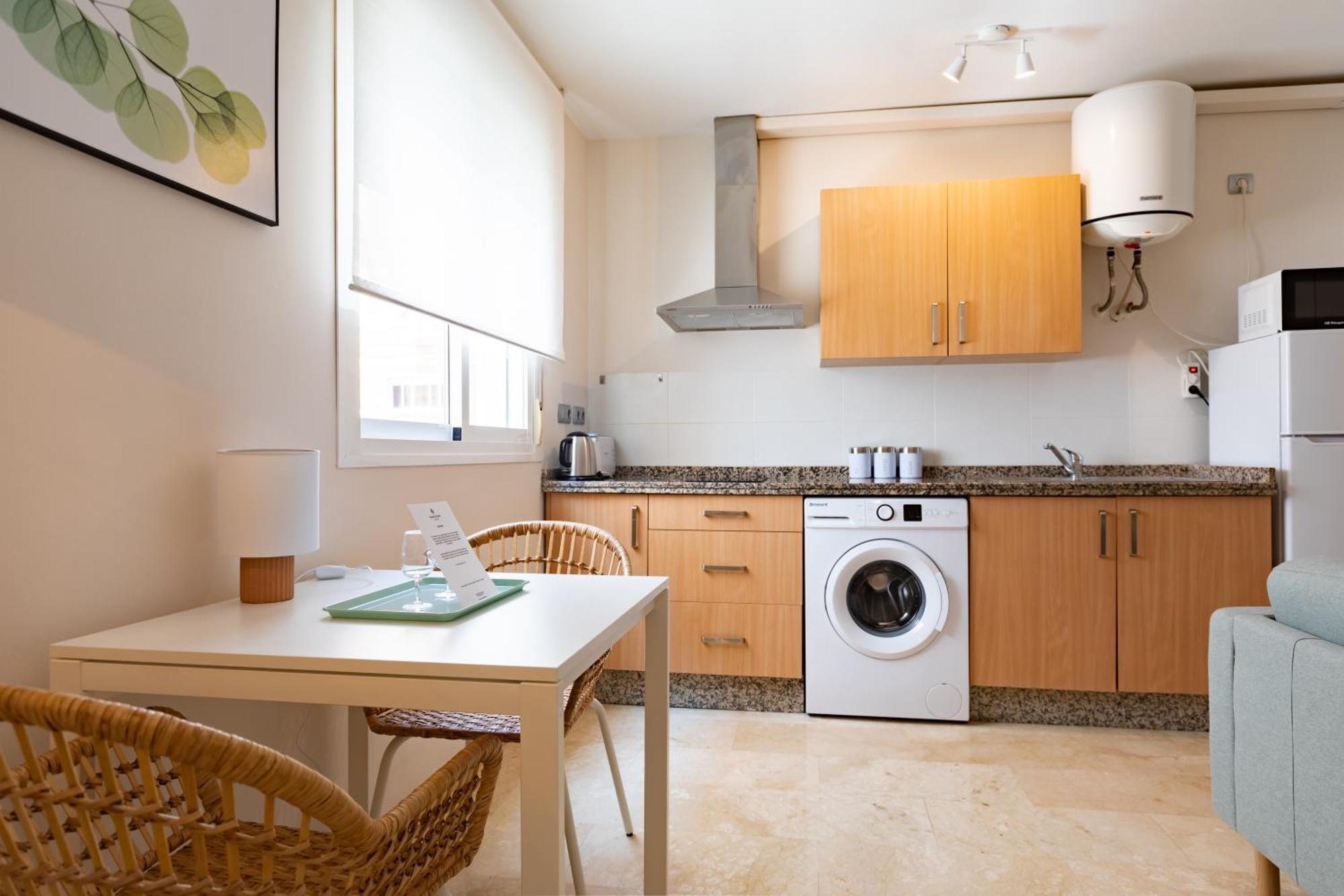 Teatro Suites Malaga City Flat Exteriör bild