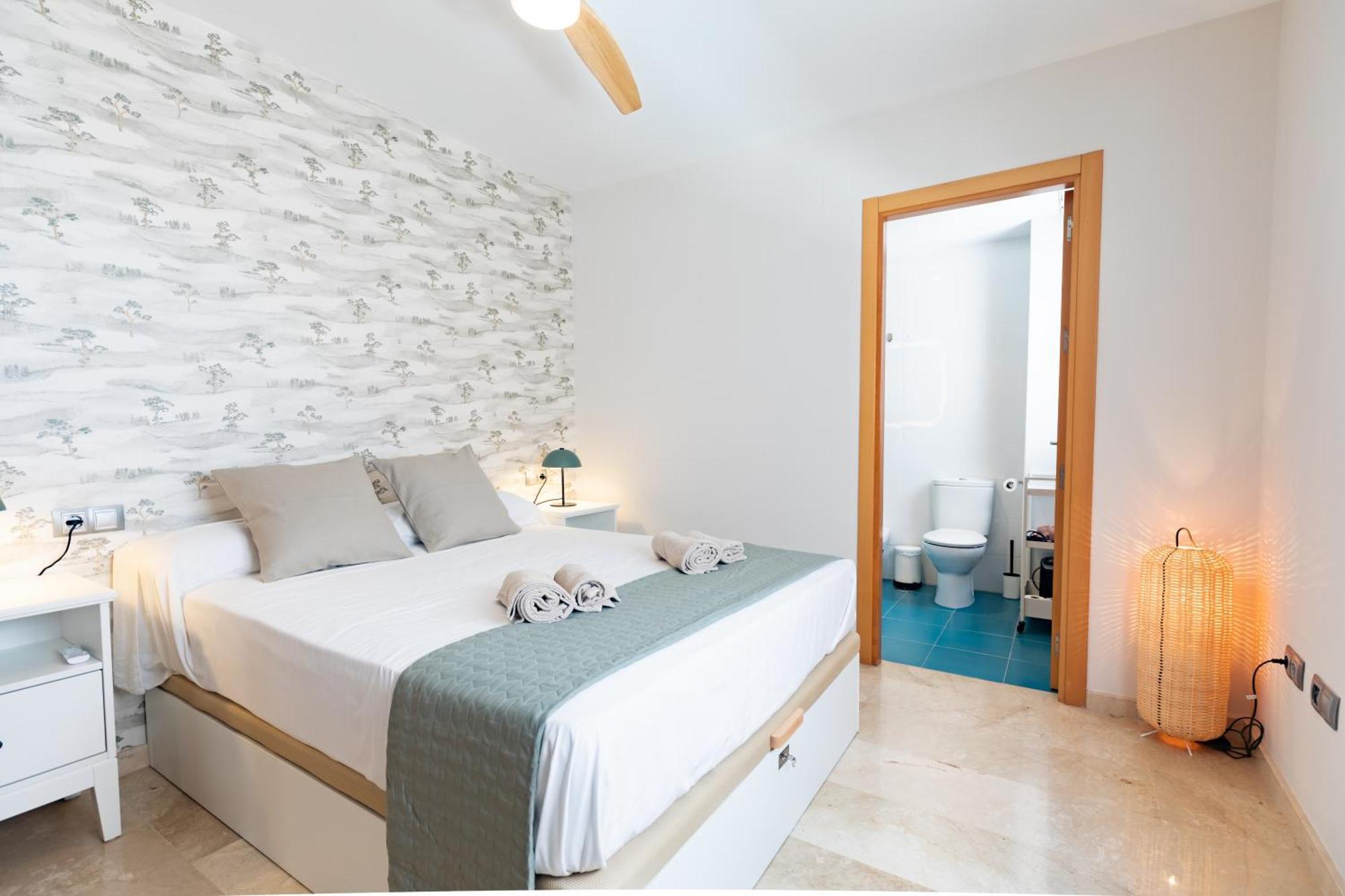 Teatro Suites Malaga City Flat Exteriör bild