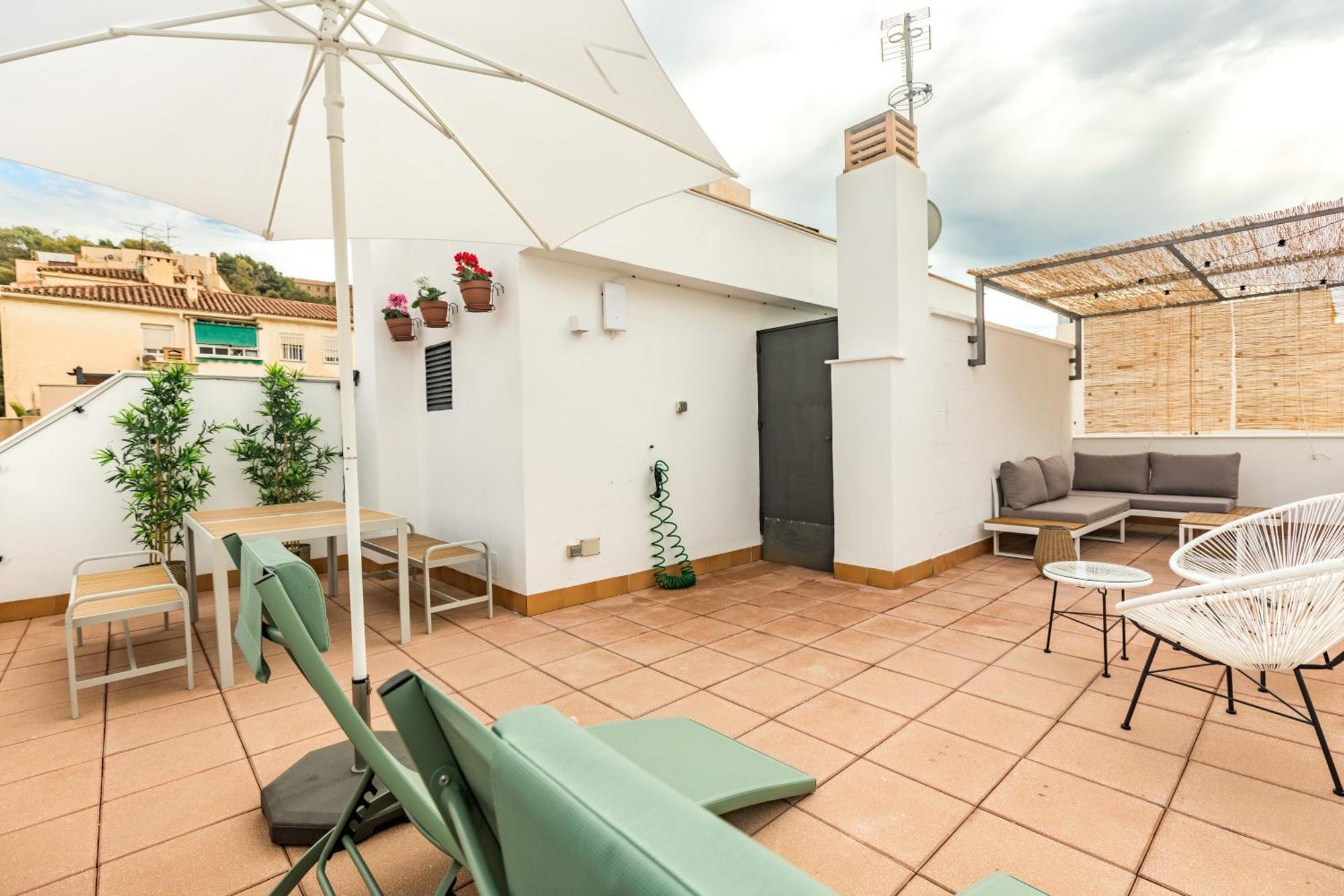 Teatro Suites Malaga City Flat Exteriör bild