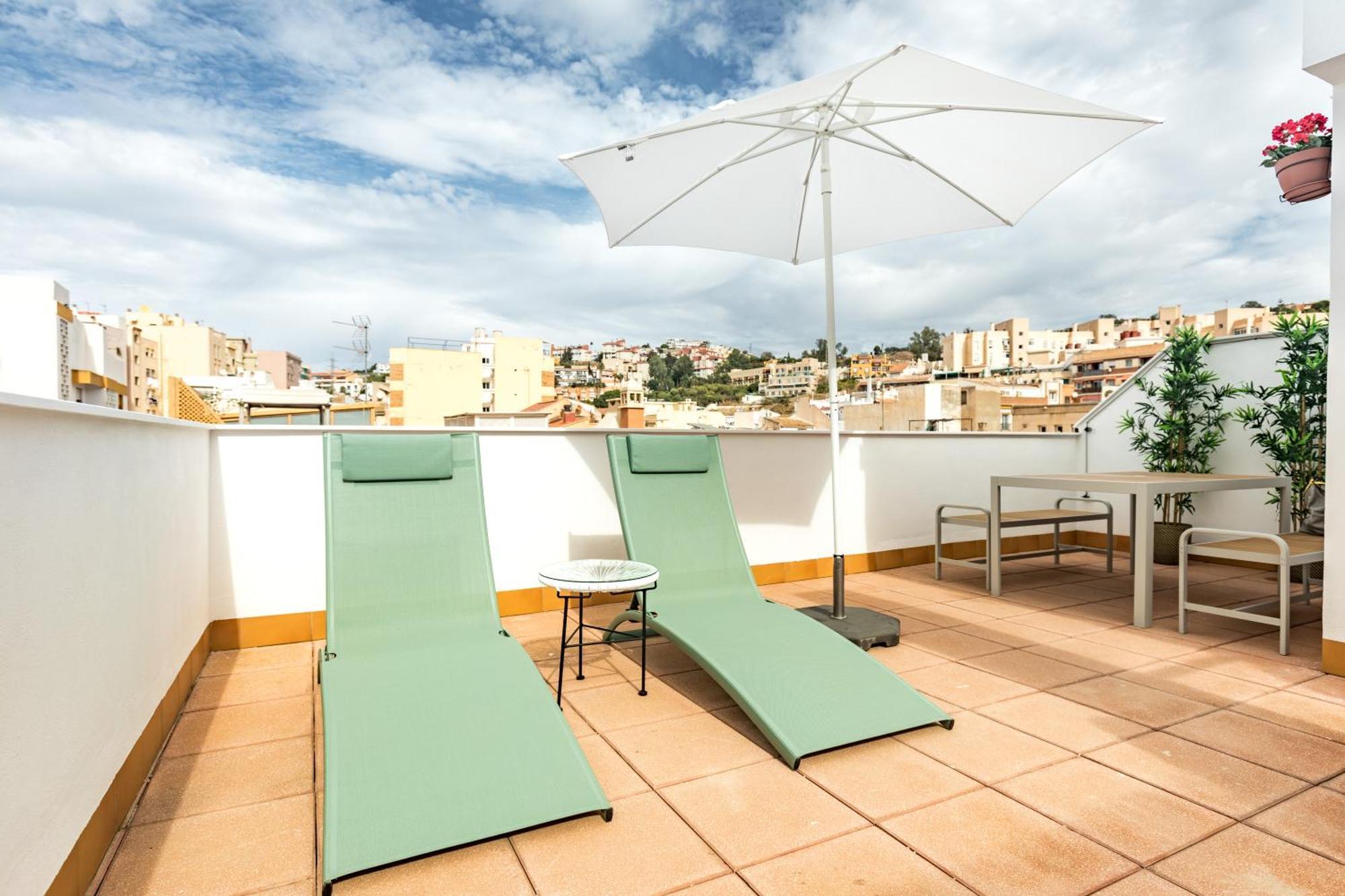 Teatro Suites Malaga City Flat Exteriör bild